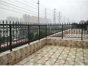 北京哪里有做铁艺围栏栏杆护栏的厂家