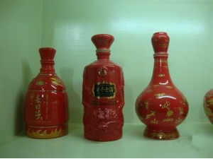 郑州中国红陶瓷酒瓶1斤加字定做 陶瓷酒具厂家直销
