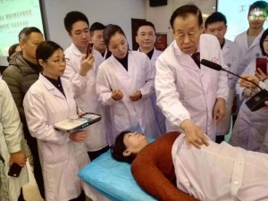 国医大师石学敏院士带领天津一附院专家团队授课心脑开窍针刺法