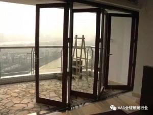 重庆九龙坡区定制高端折叠门静音门窗选盛邦隔音门窗厂家远离噪音