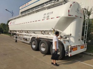 食用面粉运输车 60立方白面运输车 面粉运输专用车厂家