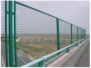 湖北钢丝网围栏网订购厂家武汉护栏网生产厂家直销价格实惠质量优