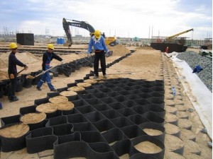 格构梁边坡固定蜂巢土工格室 环境生态绿化蜂巢约束系统
