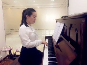 坂田岗头附近学钢琴，是不便于携带的乐器却是世界上最普及的乐器
