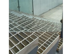生产钢格板钢格栅平台楼梯踏步板齿形钢格栅异形沟盖板