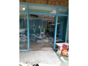 北京朝阳区安装店面玻璃房定做隔断玻璃中心