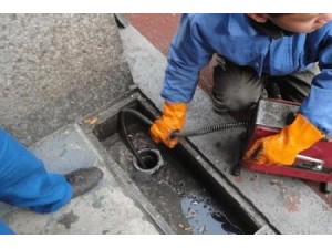 阜阳专业疏通下水道维修安装马桶管道打孔