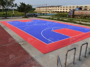 广东球场拼装地板，幼儿园拼装悬浮地板