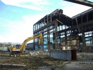 常熟工厂拆除楼房钢结构化工厂拆除资质齐全
