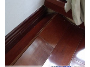 上海实木地板刮伤 凹洞 起拱修复 复合地板维修安装