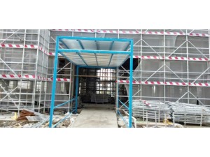 厂家生产直销安全通道 人货梯安全防护棚 工地安全通道防护
