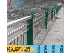 镀锌板立柱桥梁护栏 珠海网红桥304复合管护栏制作
