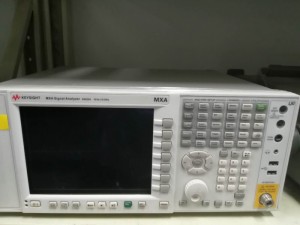 N5244B PNA-X 微波网络分析仪