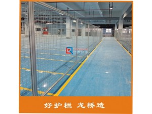 扬州机器人设备围栏 扬州工业铝型材工厂隔离网 龙桥订制大门