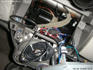 车上定位器怎么拆  无线跟踪定位器检测