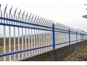 河北围栏厂家供应厂区锌钢护栏河道隔离网