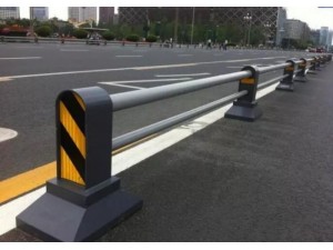 道路工程围栏 机非隔离护栏 马路防护防撞栏杆