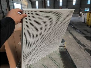 穿孔吸音板 防火阻燃隔音机房专用厂家直供