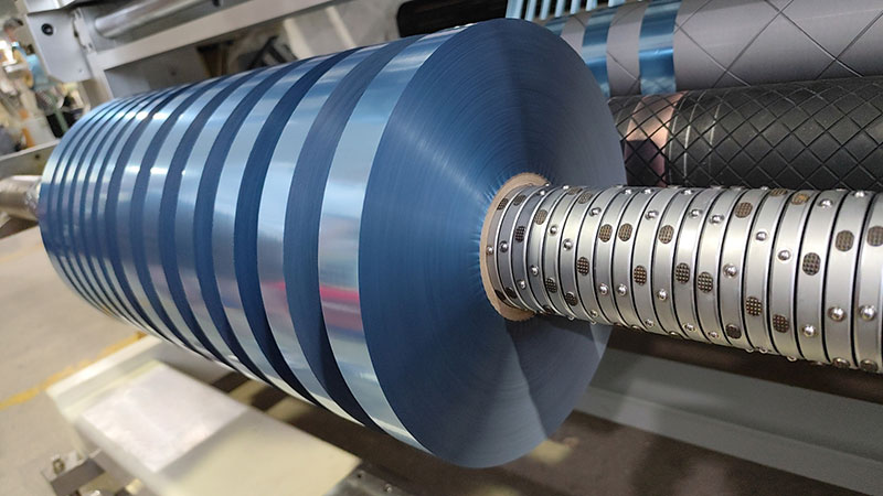 高效节能：烫金膜分切机打造绿色生产