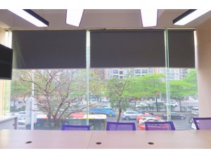 广州天河小型办公室工位等直租，长短租均可阳光明媚一价全包