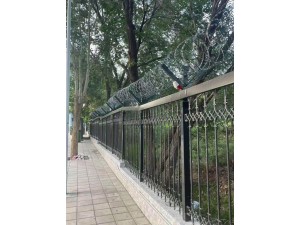 业祥 AI人体引力周界入侵探测器 围栏上安装